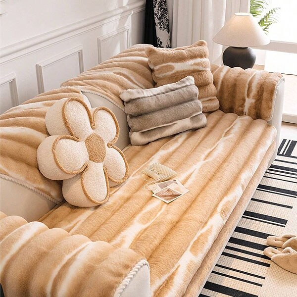 Дебел пухкав зимен протектор покривало за диван Brown Rabbit Fur Sofa Cover